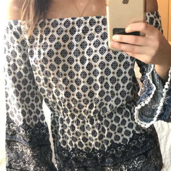 Forever 21 Off The Shoulder Romper - Picture 2 of 6